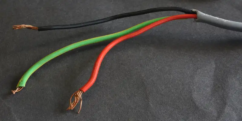 Pre 2004 cable conductor colours